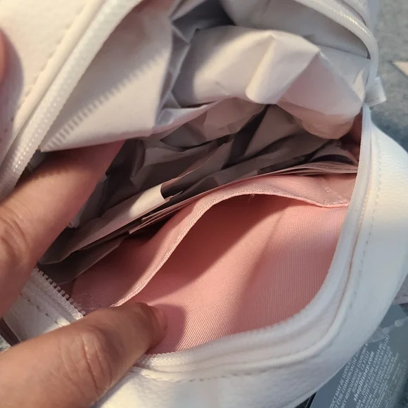 Disney Minnie Mouse Floral Crossbody Bag - Picture 7 of 10